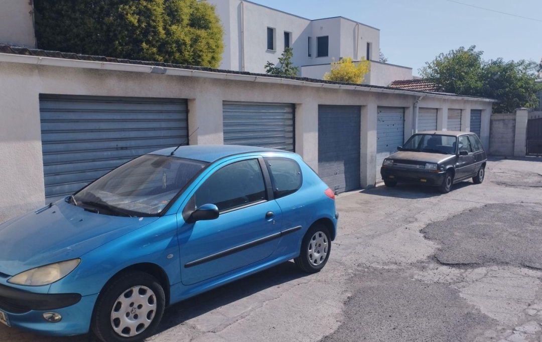 Annonces BOUCBELAIR : Garage / Parking | MARSEILLE (13015) | 13 m2 | 104 000 € 